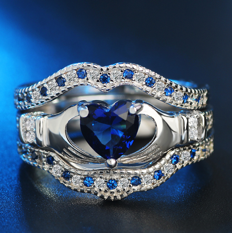 Geometric Love Ring – Micro-Inlaid Zircon Statement Jewelry